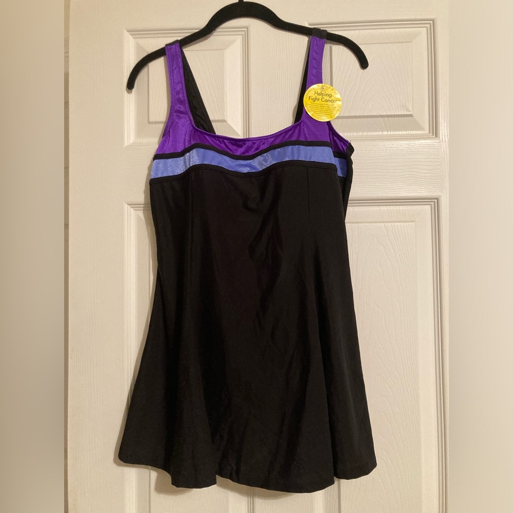 NWT It Figures Swimsuit Slender Thighs Size 12 Swim Dress Black and Purp…